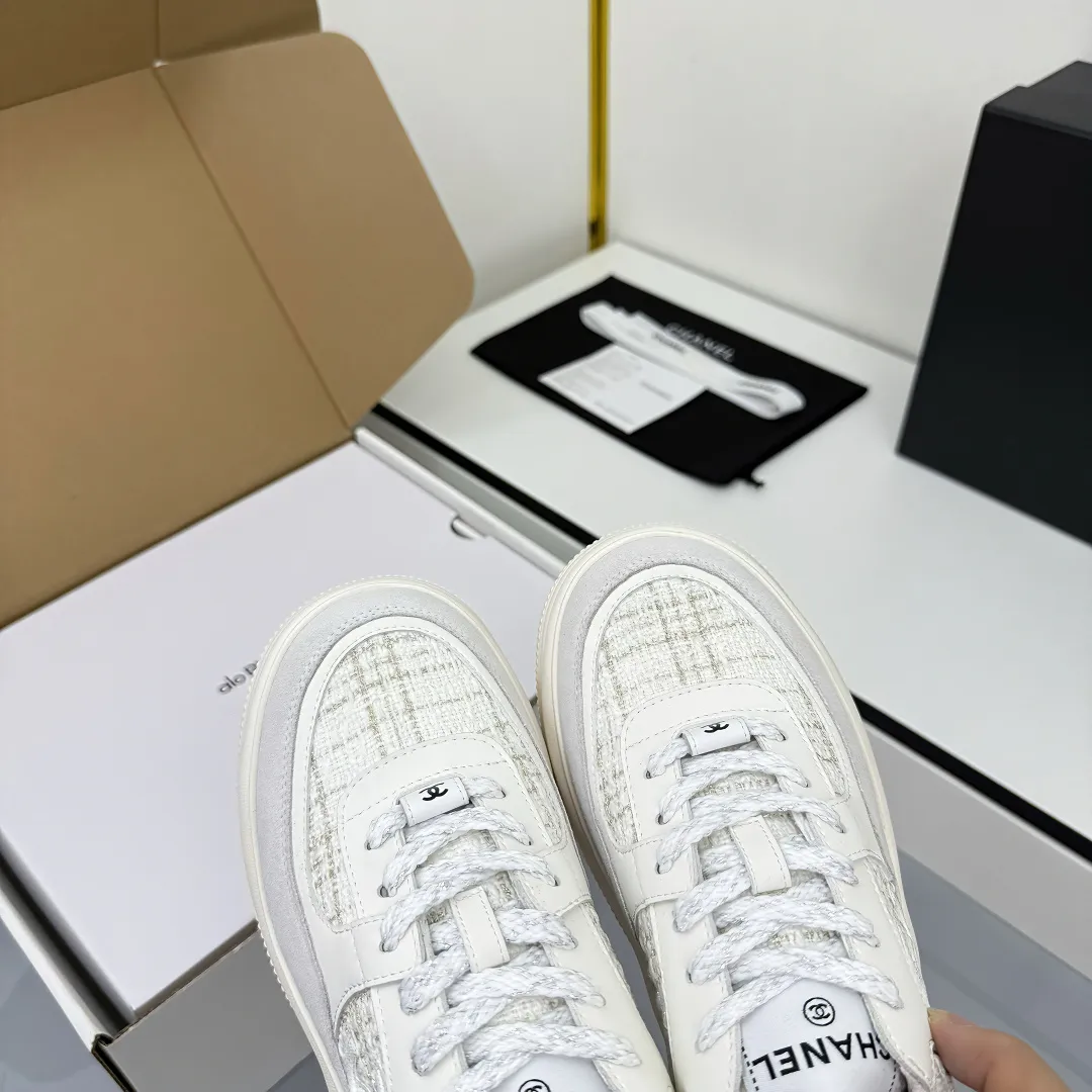 👟👟Ex-factory price 620👟👟 Chanel bread shoes ~ original calfskin panda shoes Chanel 25C latest hot style panda black and white sports shoes casual sneakers Xiaoxiang hot item classic black and white panda color coco girls must pay Fabric: original custom mixed sheepskin lining: original imported breathable mesh lining outsole: Original molded rubber + TPU combination Size: Women's 35-41